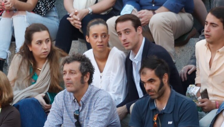 Victoria Federica y un amigo en los toros en Las Ventas