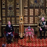 El Príncipe Carlos, Camilla Parker y el Príncipe Guillermo en la Apertura del Parlamento 2022