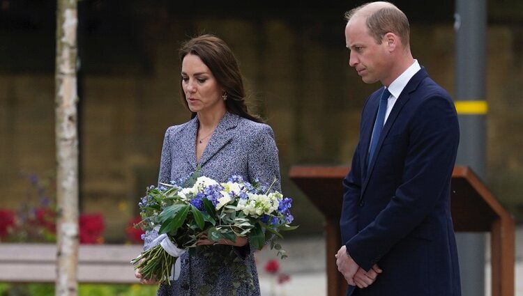 El Príncipe Guillermo y Kate Middleton en la inauguración del monumento a las víctimas del Manchester Arena