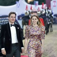 Beatriz de York y Edoardo Mapelli Mozzi en 'A Gallop Through History' en The Royal Windsor Horse Show por el Jubileo de Platino