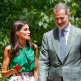 Los Reyes Felipe y Letizia, muy cómplices en Las Hurdes