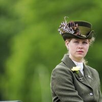 Lady Louise Mountbatten-Windsor llevando un coche de caballos en The Royal Windsor Horse Show