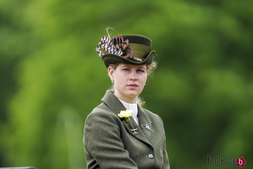 Lady Louise Mountbatten-Windsor llevando un coche de caballos en The Royal Windsor Horse Show