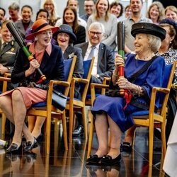 Margarita de Dinamarca y Beatriz de Holanda se divierten juntas en Amager