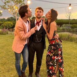 Dani Fernández en su boda junto a Ana Guerra y Víctor Elías