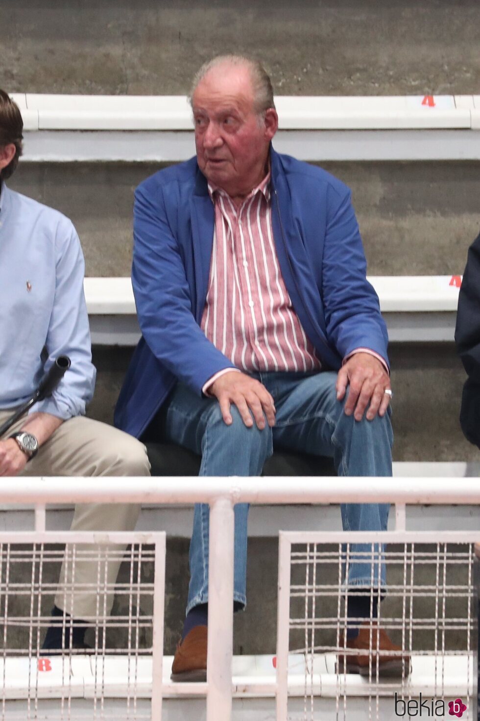 El Rey Juan Carlos en el partido de balonmano de Pablo Urdangarin en Pontevedra