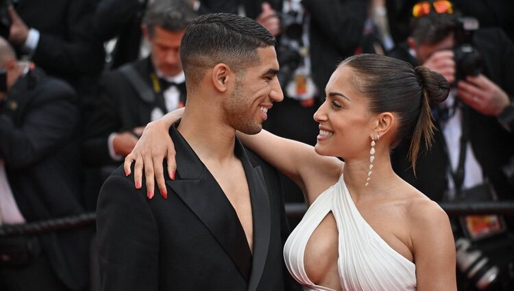 Achraf Hakimi e Hiba Abouk en el Festival de Cannes 2022