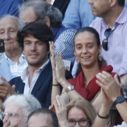 Victoria Federica con un amigo en los toros