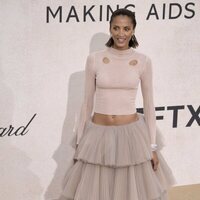 Noemie Lenoir en la gala amfAR en el Festival de Cannes 2022