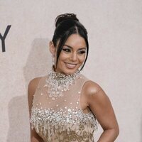 Vanessa Hudgens en la gala amfAR en el Festival de Cannes 2022