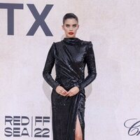 Sara Sampaio en la gala amfAR en el Festival de Cannes 2022