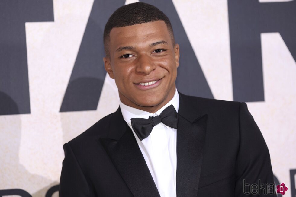 Kylian Mbappe en la gala amfAR en el Festival de Cannes 2022