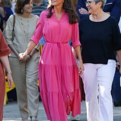 La Reina Letizia y Eva Orúe en la inauguración de la Feria del Libro de Madrid 2022