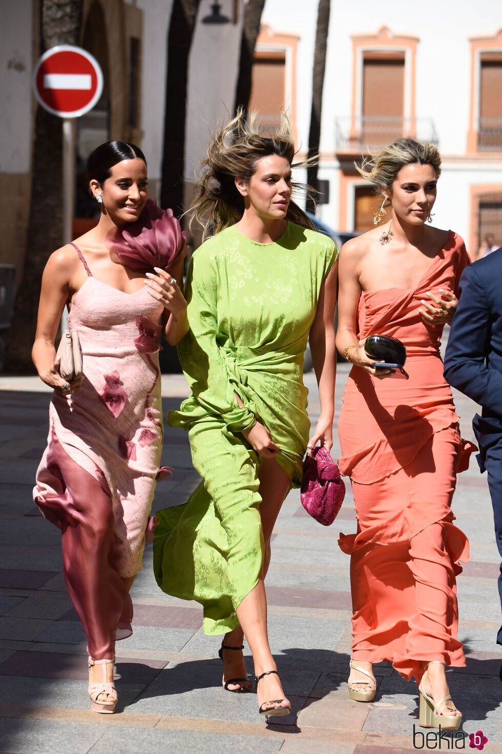 María Frubíes, Laura Matamoros y Anna Ferrer en la boda de Marta Lozano y Lorenzo Remohi