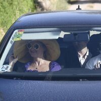 Kubrat de Bulgaria y Carla Royo Villanova llegando a la boda de Mafalda de Bulgaria