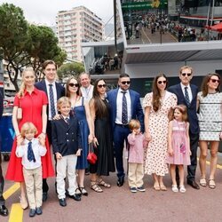 Andrea Casiraghi y Tatiana Santo Domingo con sus hijos, Carlota Casiraghi y su hijo, Pierre Casiragh y Beatrice Borromeo con su hijo, Alexandra de Hannover