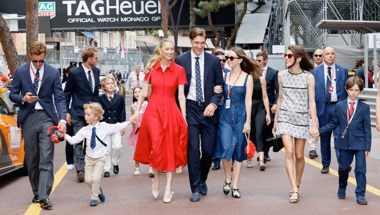 Pierre Casiraghi y Beatrice Borromeo y su hijo, Alexandra de Hannover y Ben-Sylvester Strautmann, Carlota Casiraghi y su hijo Raphaël Elmaleh