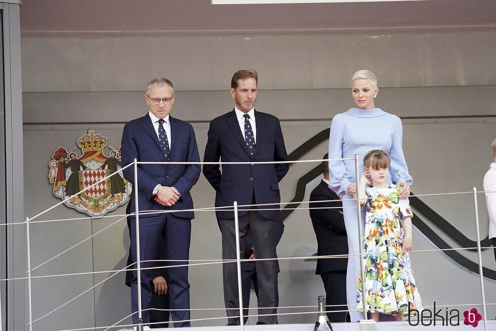 Andrea Casiraghi, Charlene de Mónaco y Gabriella de Mónaco en el Gran Premio de F1 de Mónaco 2022