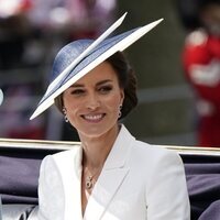 Kate Middleton en un carruaje en Trooping the Colour 2022 por el Jubileo de Platino