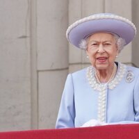 La Reina Isabel en Trooping the Colour 2022 por el Jubileo de Platino