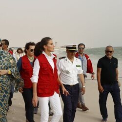 La Reina Letizia visita el proyecto Promopeche en Mauritania