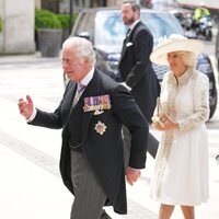 El Príncipe Carlos y Camilla Parker a su llegada al Servicio de Acción de Gracias por el Jubileo de Platino