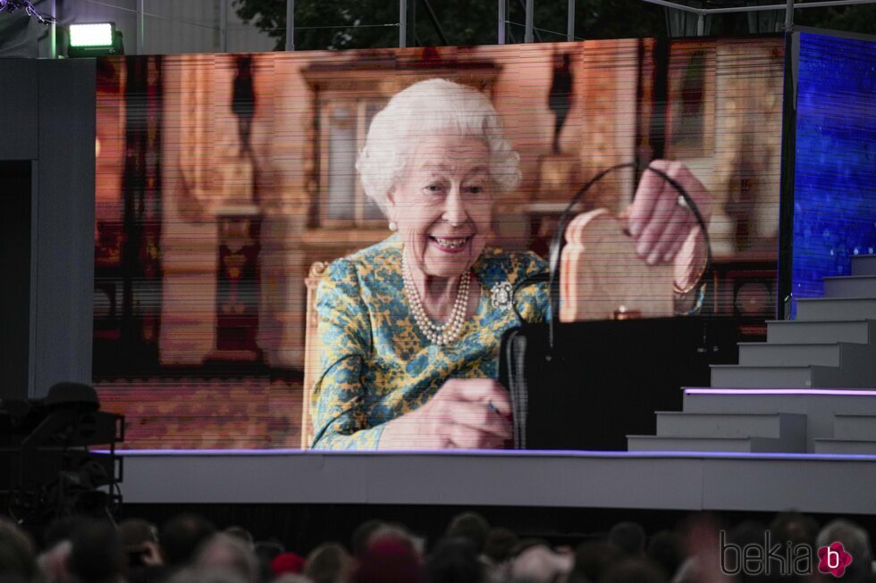 La Reina Isabel en un sketch con Paddington para el concierto del Jubileo de Platino