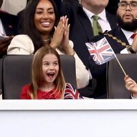 El Príncipe Jorge y la Princesa Carlota en el concierto del Jubileo de Platino