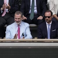 El Rey Felipe con Haakon y Mette-Marit de Noruega en la final de Roland Garros 2022