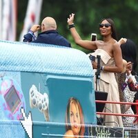 Naomi Campbell en el Desfile del Jubileo de Platino