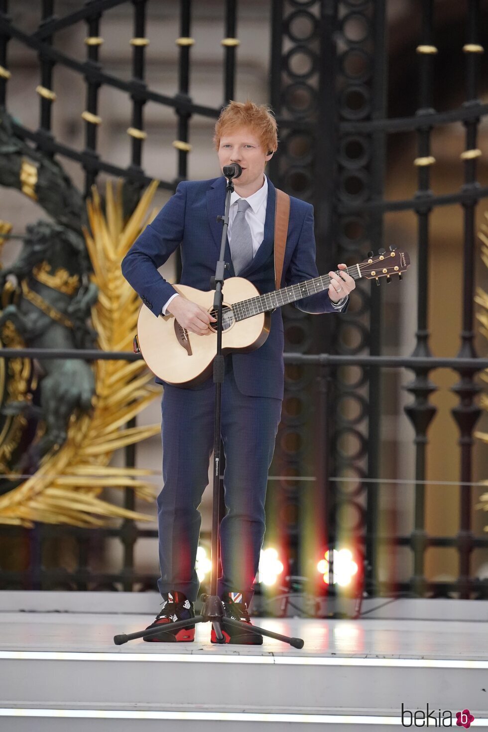 Ed Sheeran en su actuación en el Desfile del Jubileo de Platino