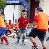 Sverre Magnus de Noruega en el partido amistoso entre el Vivil IL y el Skaugum United