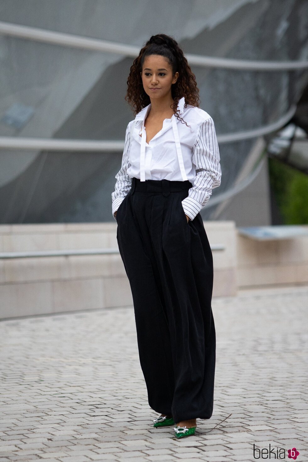 Léna Mahfouf en un acto de la Louis Vuitton Foundation en París