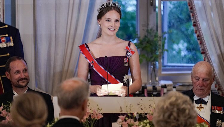 Ingrid Alexandra en su discurso en la cena de gala por su 18 cumpleaños