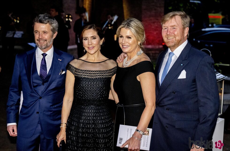 Federico y Mary de Dinamarca y Guillermo Alejandro y Máxima de Holanda en una cena en Grote Kerk