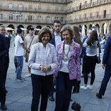 Silvia de Suecia y la Reina Sofía en la Plaza Mayor de Salamanca