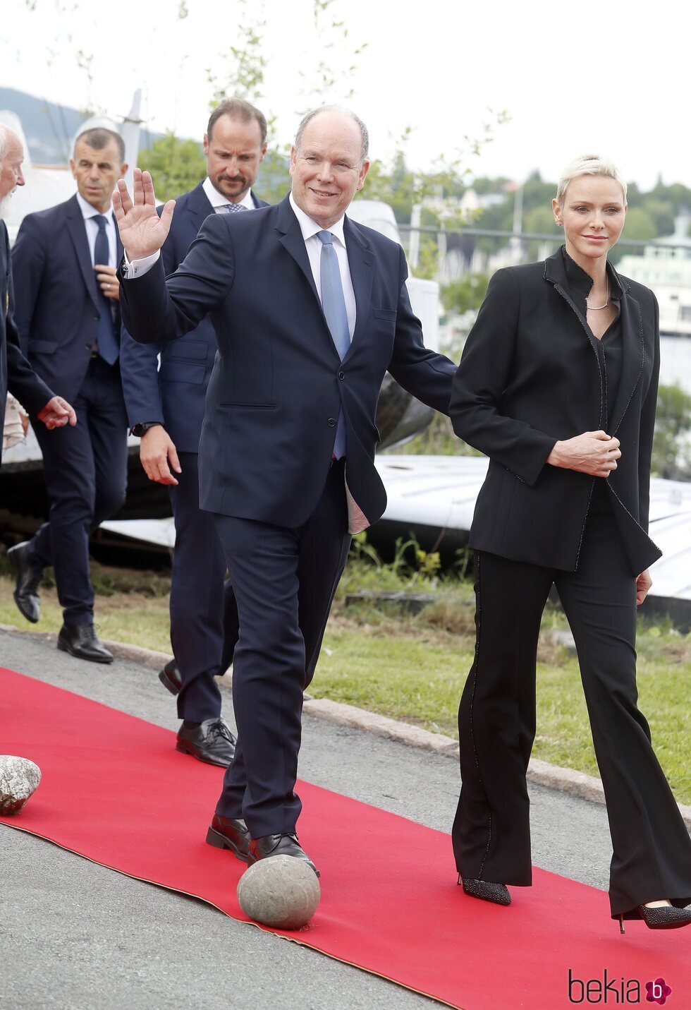 Alberto y Charlene de Mónaco en la inauguración de una exposición en Oslo