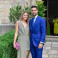 Natalia Coll y Adrián González en la boda de Lucía Pombo y Álvaro López Huerta