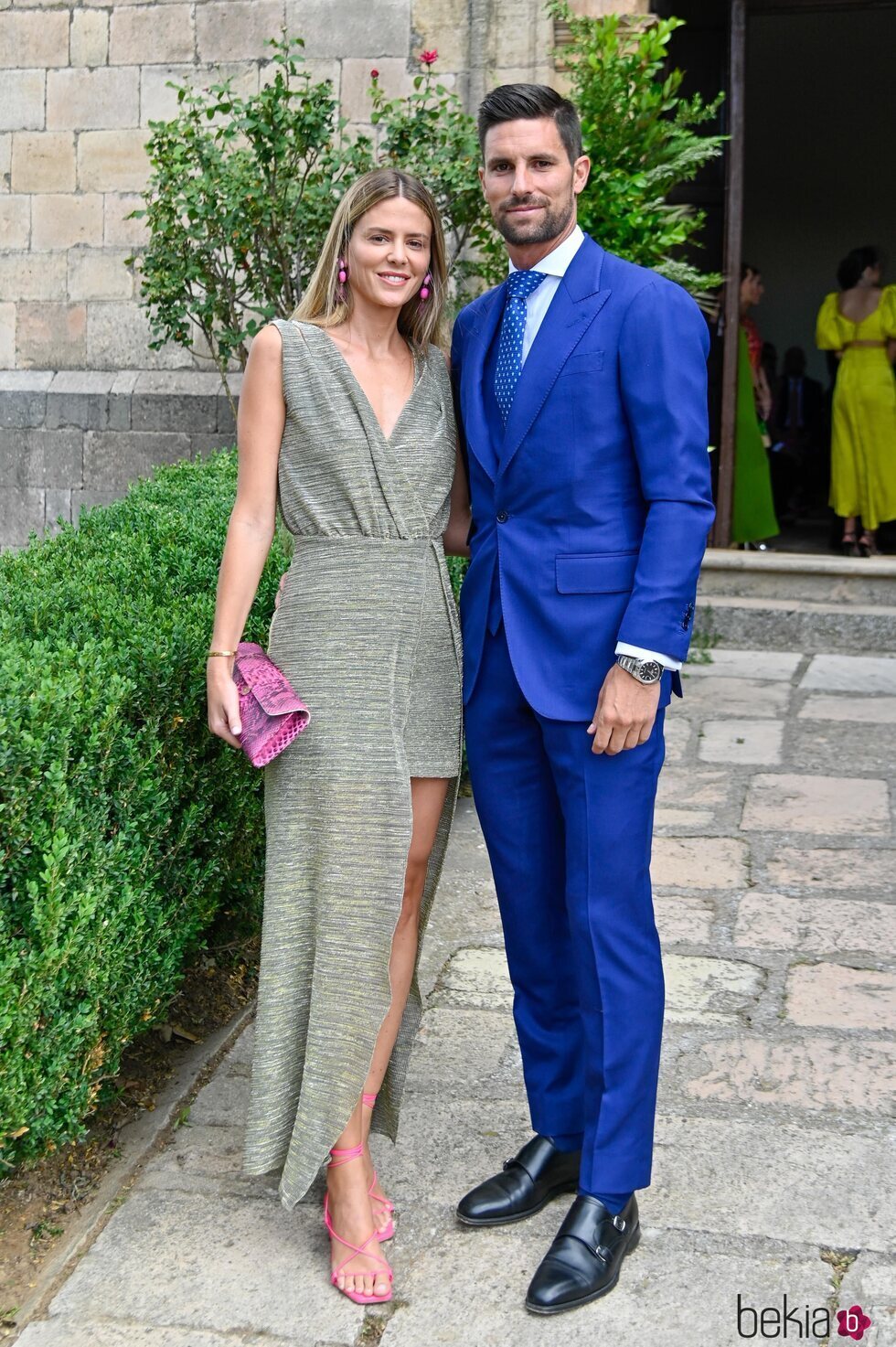 Natalia Coll y Adrián González en la boda de Lucía Pombo y Álvaro López Huerta