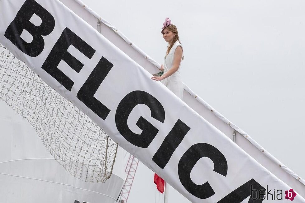 Elisabeth de Bélgica en su primer acto oficial en solitario