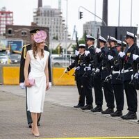 Elisabeth de Bélgica en el bautizo de un barco belga