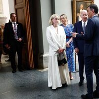 Pedro Sánchez y Begoña Gómez con Joe Biden y sus nietas en una visita al Museo del Prado por la Cumbre de la OTAN en Madrid