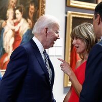 Joe Biden, Pedro Sánchez y Begoña Gómez en una visita al Museo del Prado por la Cumbre de la OTAN en Madrid