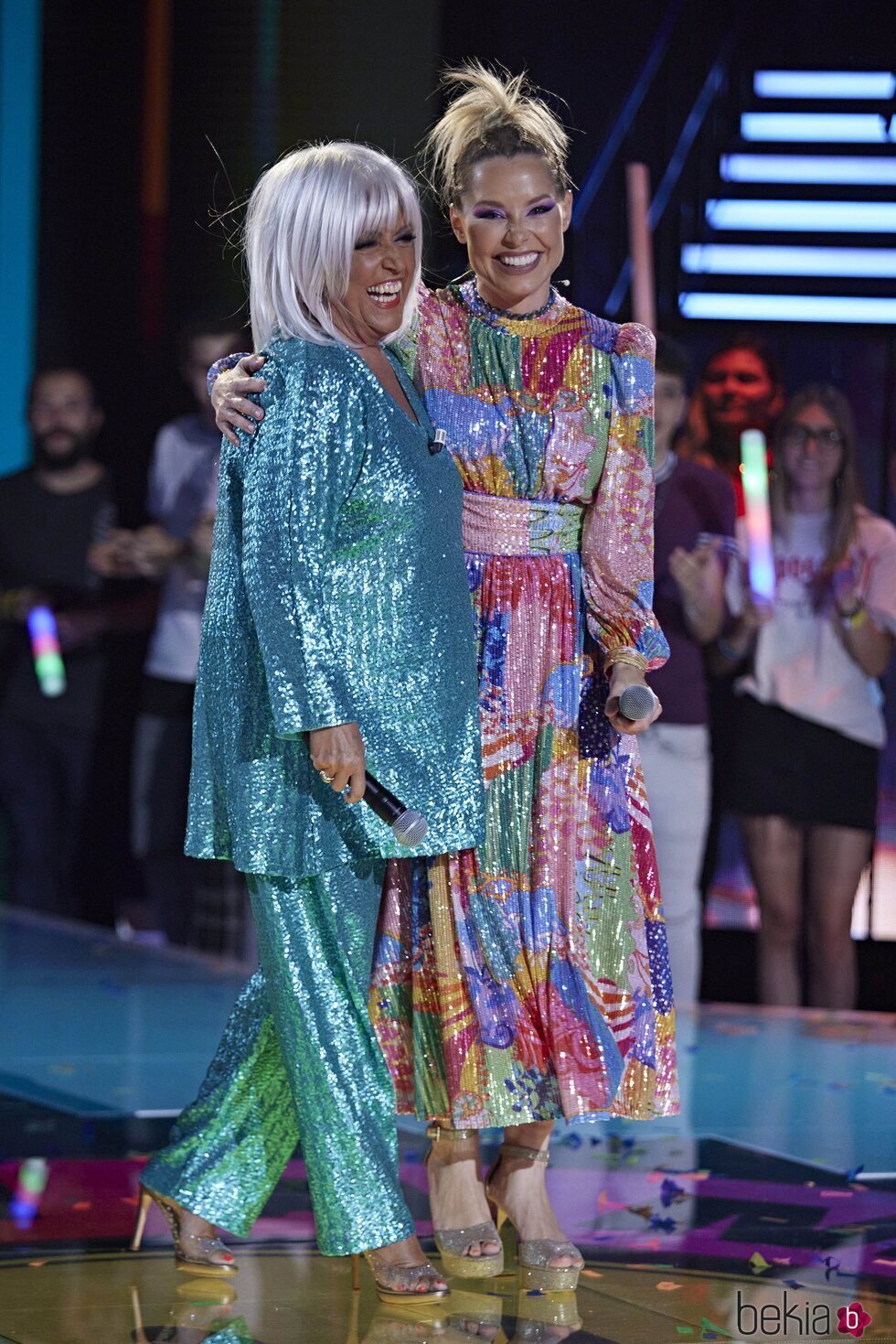 Lydia Lozano y Soraya Arnelas en el segundo concierto del 'Sálvame Mediafest'