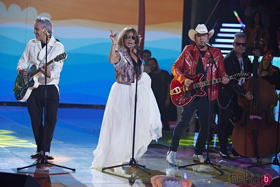 María Patiño y Los Rebeldes en el segundo concierto del 'Sálvame Mediafest'