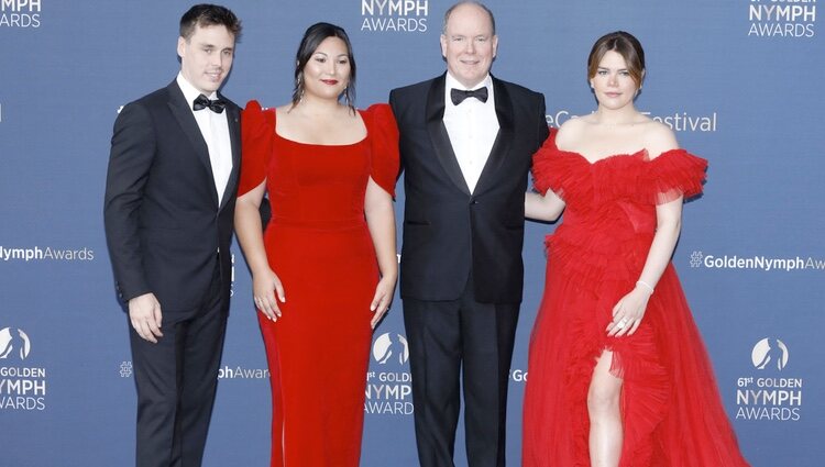 Alberto de Mónaco, Louis y Marie Ducruet y Camille Gottlieb en la clausura del Festival de Televisión de Monte-Carlo 2022