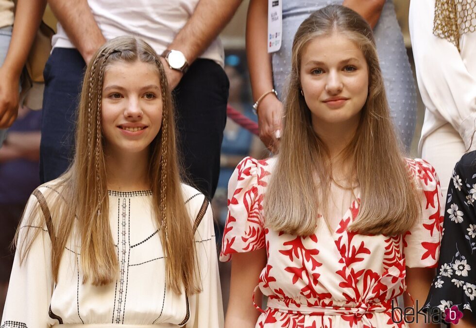 La Princesa Leonor y la Infanta Sofía en su visita oficial al Museo Dalí de Figueres