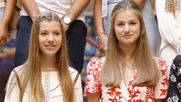 La Princesa Leonor y la Infanta Sofía en su visita oficial al Museo Dalí de Figueres