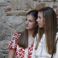 La Princesa Leonor y la Infanta Sofía, muy cómplices en su visita al Museo Dalí de Figueres