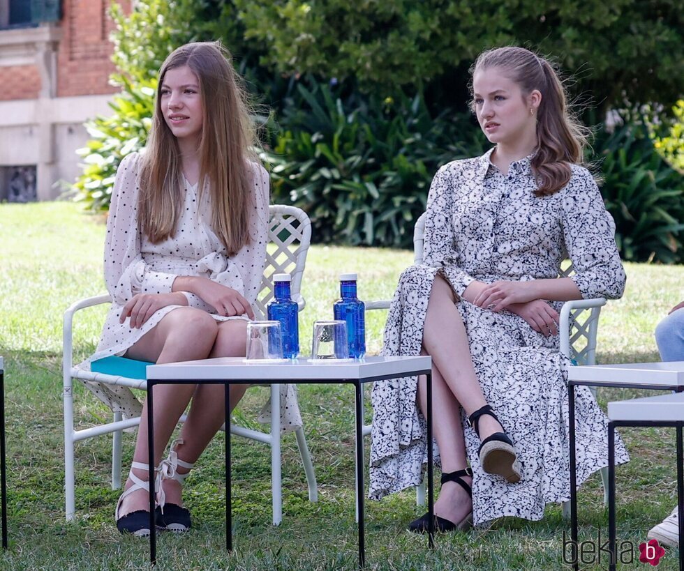 La Princesa Leonor y la Infanta Sofía en un taller de codificación impartido por Hadi Partovi en Barcelona